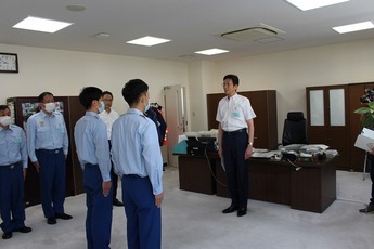 市長申告の様子