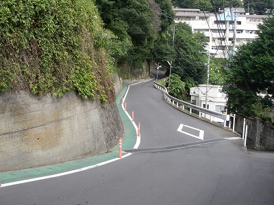 写真：伊豆山小学校区内　対策後