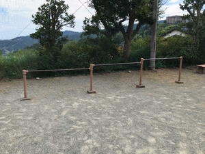 緑ガ丘公園の鉄棒