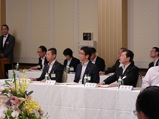 写真：東海市長会通常総会に参加する市長の様子