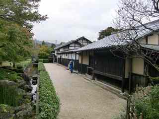 江戸屋敷の全景の写真