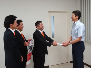 写真　今宮神社厄年奉賛会 表敬訪問