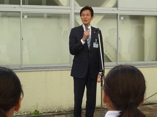 写真　静岡県市町対抗駅伝競走大会 熱海市代表チーム出発式