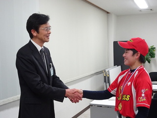 写真　香港国際女子野球トーナメント優勝報告