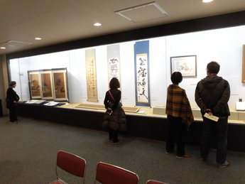 お宝展会場の画像01