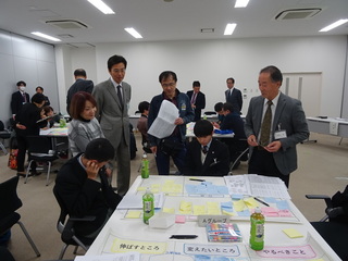 写真　市民会議　グループワーク