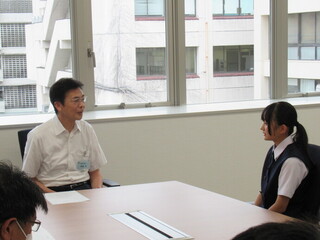写真　高坂さんと市長