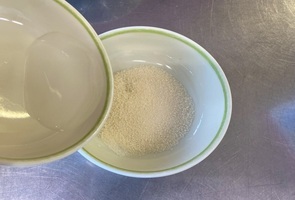 ゼラチンをふやかす