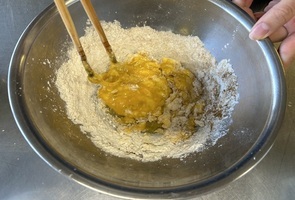 材料Aを混ぜ合わせる