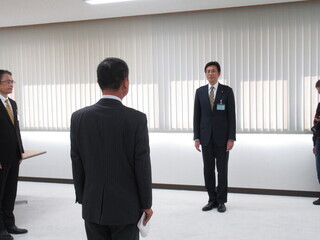 辞令交付の様子
