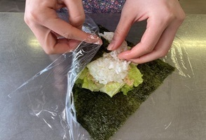 のりで巻く